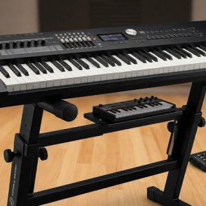 Keyboards & Pianos